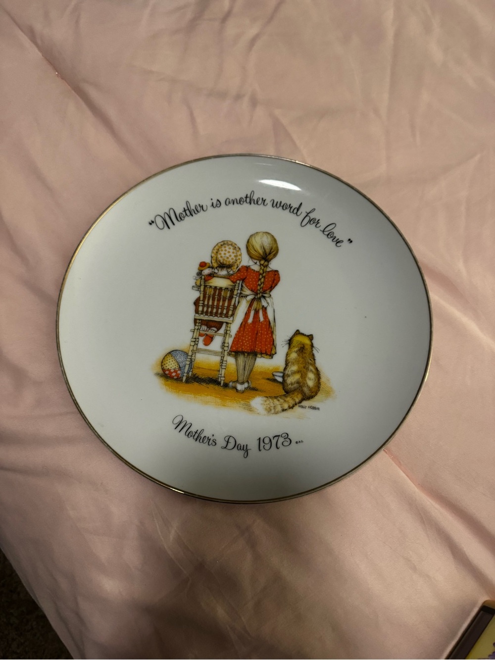 Holly Hobbie Mother’s Day 1973 Commemorative Edition Plate
